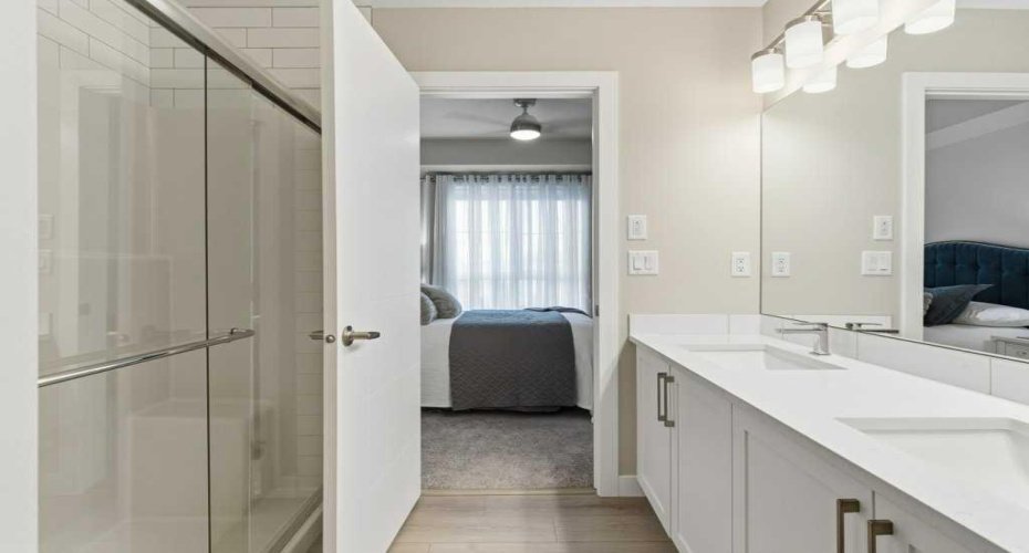 100 Banister Drive, Okotoks, Alberta T1S 5Y2, 2 Bedrooms Bedrooms, ,2 BathroomsBathrooms,Residential,For Sale,Banister,A2287786