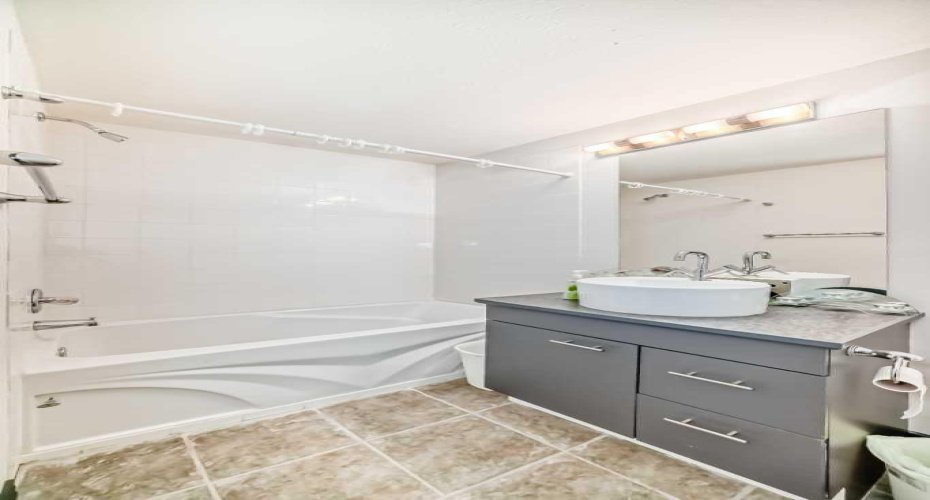 206 Tuscany Ravine Close, Calgary, Alberta T3L 2X4, 4 Bedrooms Bedrooms, ,4 BathroomsBathrooms,Residential,For Sale,Tuscany Ravine,A2288176