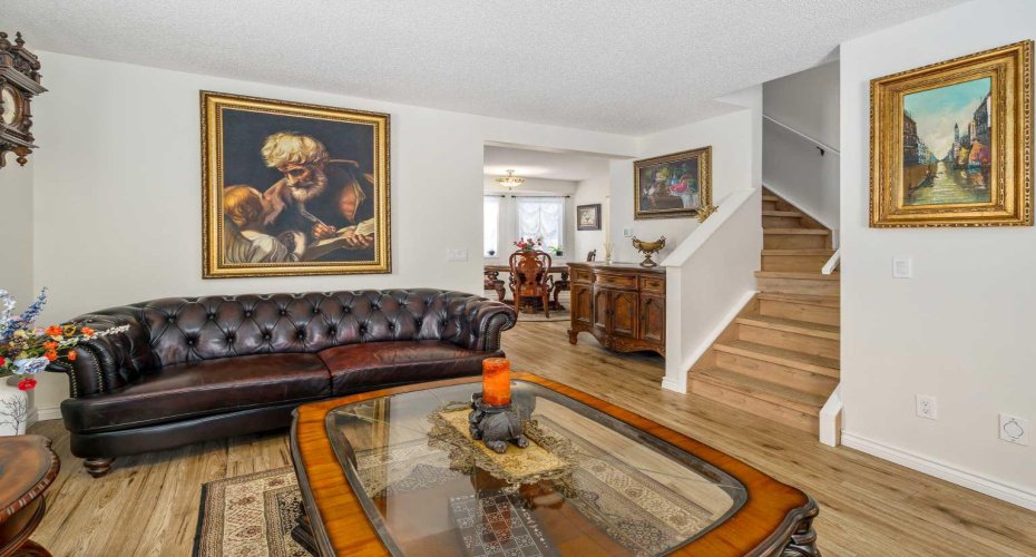 76 Sunlake Gardens, Calgary, Alberta T2X 3G4, 3 Bedrooms Bedrooms, ,3 BathroomsBathrooms,Residential,For Sale,Sunlake,A2288300