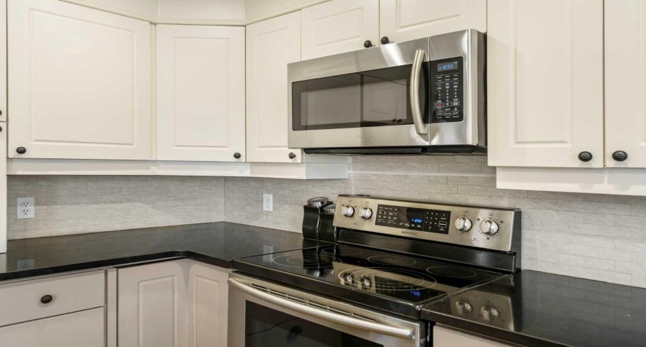 76 Sunlake Gardens, Calgary, Alberta T2X 3G4, 3 Bedrooms Bedrooms, ,3 BathroomsBathrooms,Residential,For Sale,Sunlake,A2288300