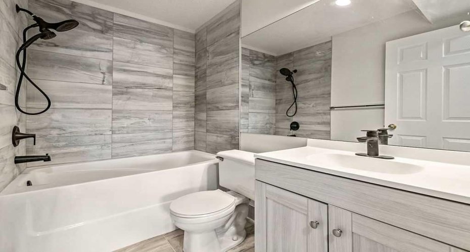 Primary ensuite bathroom