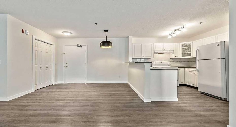 11 Chaparral Ridge Drive, Calgary, Alberta T2X 3P7, 2 Bedrooms Bedrooms, ,2 BathroomsBathrooms,Residential,For Sale,Chaparral Ridge,A2288317