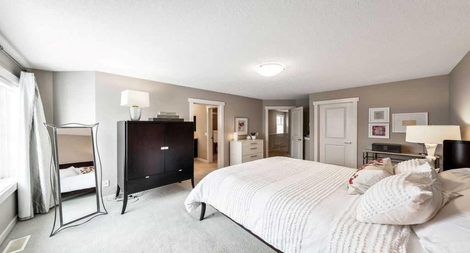 78 Ypres Green, Calgary, Alberta T2T 6M1, 4 Bedrooms Bedrooms, ,4 BathroomsBathrooms,Residential,For Sale,Ypres,A2288359