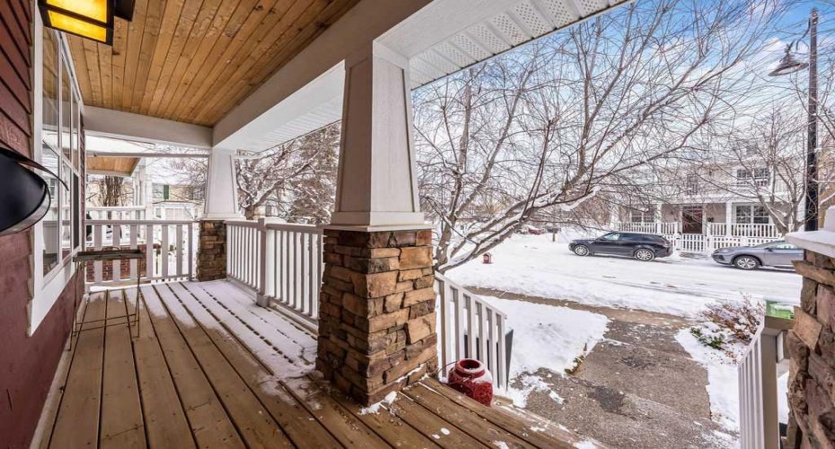 Full front porch
