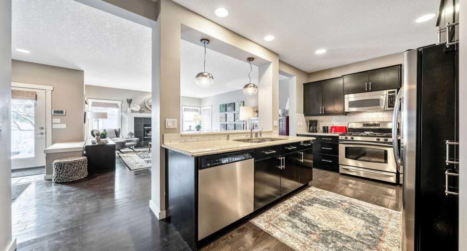 78 Ypres Green, Calgary, Alberta T2T 6M1, 4 Bedrooms Bedrooms, ,4 BathroomsBathrooms,Residential,For Sale,Ypres,A2288359