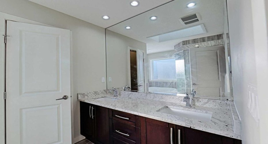 72 Sage Meadows Circle, Calgary, Alberta T3P 0G4, 5 Bedroom Bedrooms, 0 ,4 BathroomBathrooms,Residential,For Sale,Sage Meadows,0,A2288749