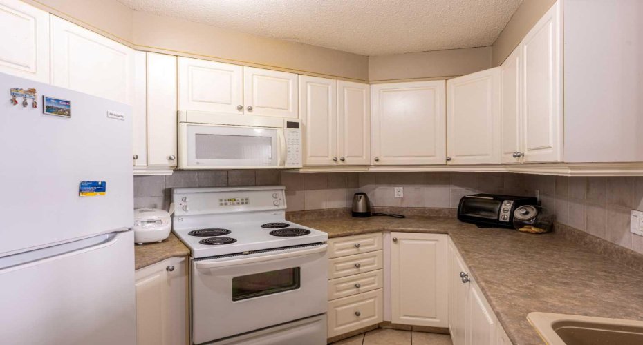 1121 6 Avenue, Calgary, Alberta T2P 5J4, 2 Bedrooms Bedrooms, ,2 BathroomsBathrooms,Residential,For Sale,6,A2286927