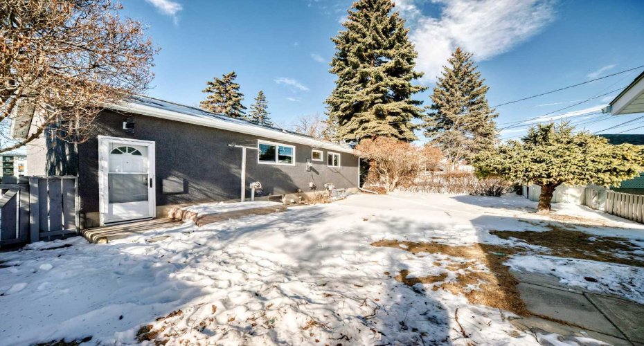 4936 45 Street, Calgary, Alberta T3E 3W4, 5 Bedrooms Bedrooms, ,2 BathroomsBathrooms,Residential,For Sale,45,A2289310