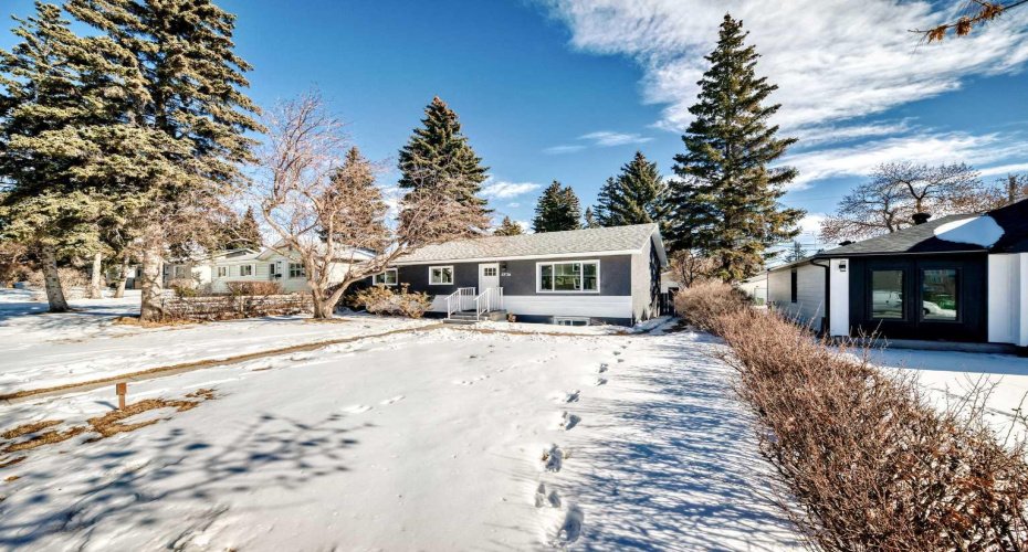 4936 45 Street, Calgary, Alberta T3E 3W4, 5 Bedrooms Bedrooms, ,2 BathroomsBathrooms,Residential,For Sale,45,A2289310