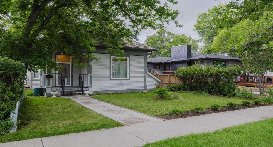 15 Elma Street, Okotoks, Alberta T1S 1J7, 4 Bedrooms Bedrooms, ,3 BathroomsBathrooms,Residential,For Sale,Elma,A2241158