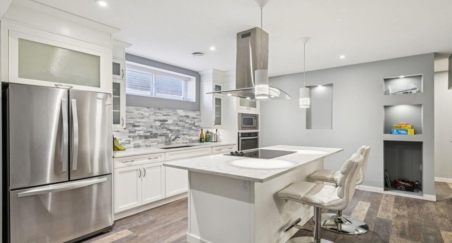 11 Aspen Vista Way, Calgary, Alberta T3H 0Y7, 5 Bedrooms Bedrooms, ,4 BathroomsBathrooms,Residential,For Sale,Aspen Vista,A2288325