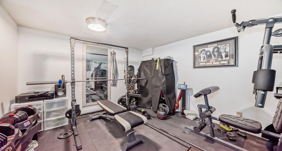 131 Huntstrom Drive, Calgary, Alberta T2K5V6, 3 Bedrooms Bedrooms, ,2 BathroomsBathrooms,Residential,For Sale,Huntstrom,A2288483