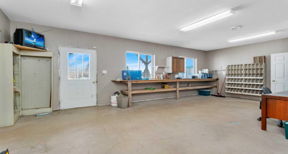 27556 Township Road 372, Rural Red Deer County, Alberta T4G 0M5, 4 Bedrooms Bedrooms, ,4 BathroomsBathrooms,Residential,For Sale,Township Road 372,A2285163