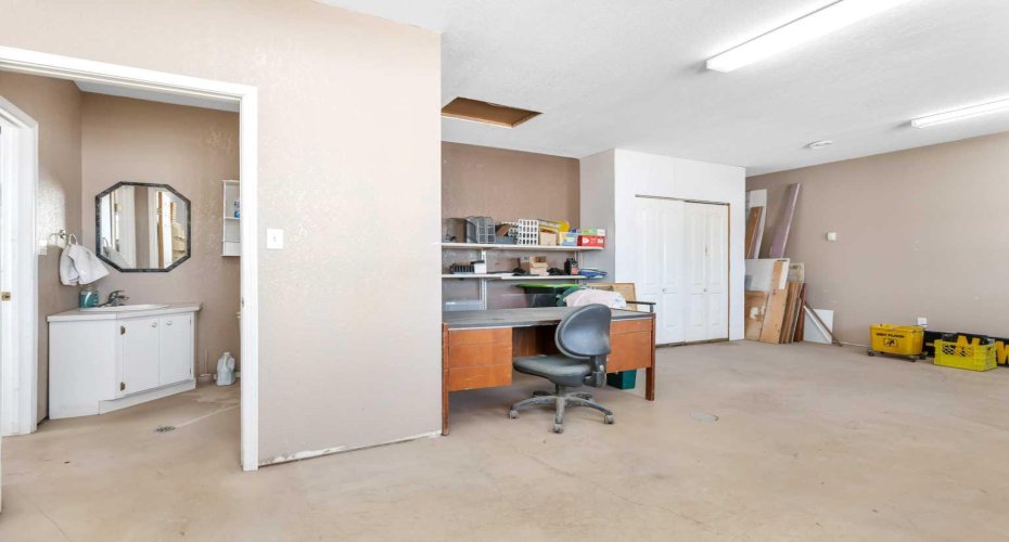 additional shop office
