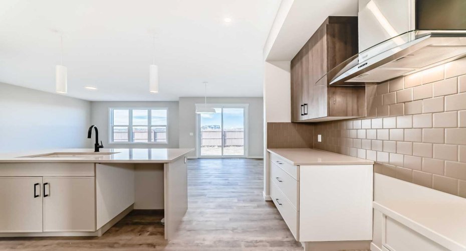 35 Bartlett Crescent, Calgary, Alberta T3S 0P6, 3 Bedrooms Bedrooms, ,3 BathroomsBathrooms,Residential,For Sale,Bartlett,A2285687