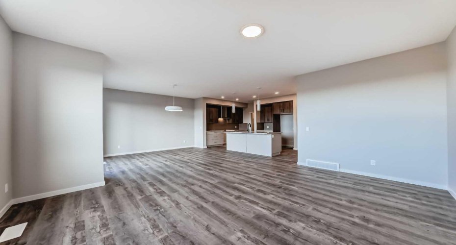 35 Bartlett Crescent, Calgary, Alberta T3S 0P6, 3 Bedrooms Bedrooms, ,3 BathroomsBathrooms,Residential,For Sale,Bartlett,A2285687