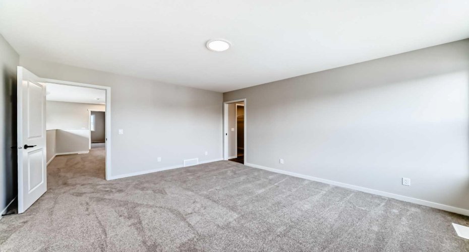 35 Bartlett Crescent, Calgary, Alberta T3S 0P6, 3 Bedrooms Bedrooms, ,3 BathroomsBathrooms,Residential,For Sale,Bartlett,A2285687