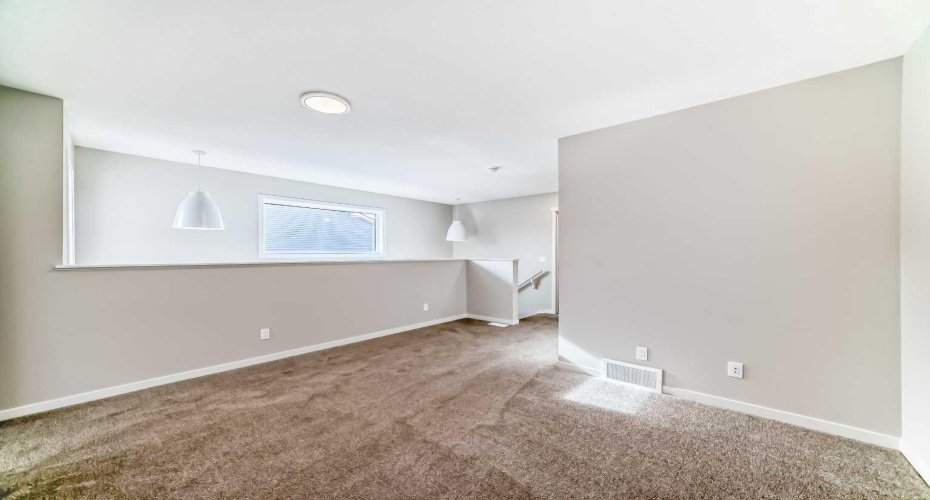 35 Bartlett Crescent, Calgary, Alberta T3S 0P6, 3 Bedrooms Bedrooms, ,3 BathroomsBathrooms,Residential,For Sale,Bartlett,A2285687