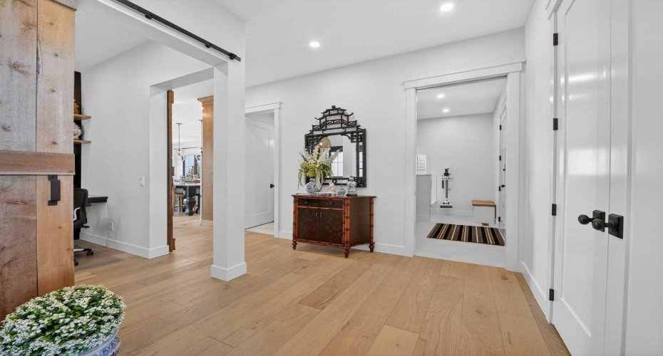 29 Highwood Drive, Okotoks, Alberta T1S 5S3, 4 Bedrooms Bedrooms, ,6 BathroomsBathrooms,Residential,For Sale,Highwood,A2286396