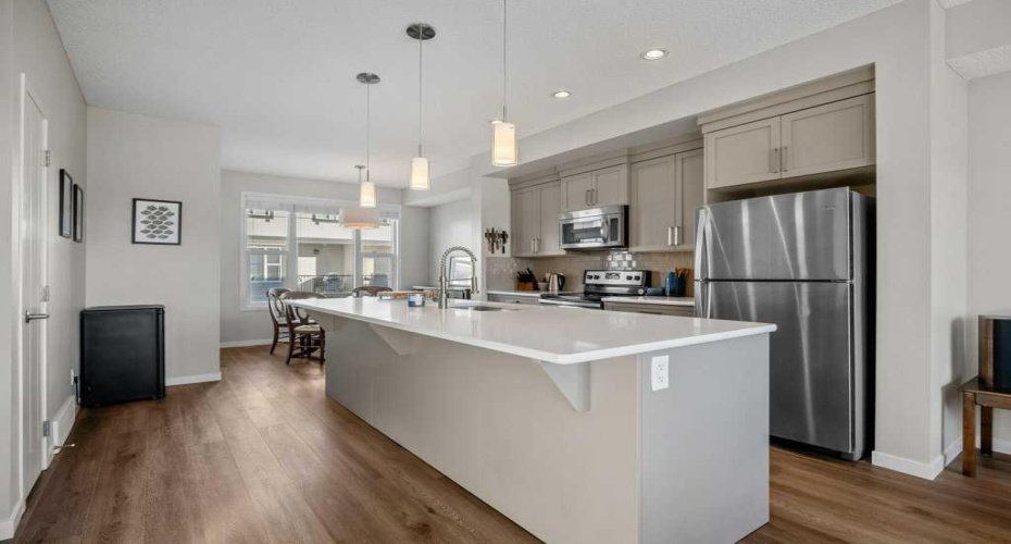 209 New Brighton Walk, Calgary, Alberta T2Z 5C7, 3 Bedrooms Bedrooms, ,3 BathroomsBathrooms,Residential,For Sale,New Brighton,A2287558