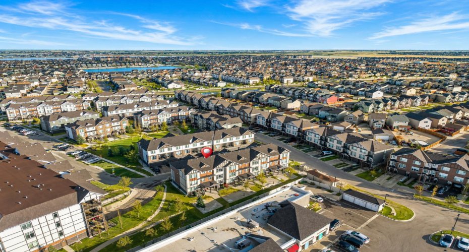 209 New Brighton Walk, Calgary, Alberta T2Z 5C7, 3 Bedrooms Bedrooms, ,3 BathroomsBathrooms,Residential,For Sale,New Brighton,A2287558