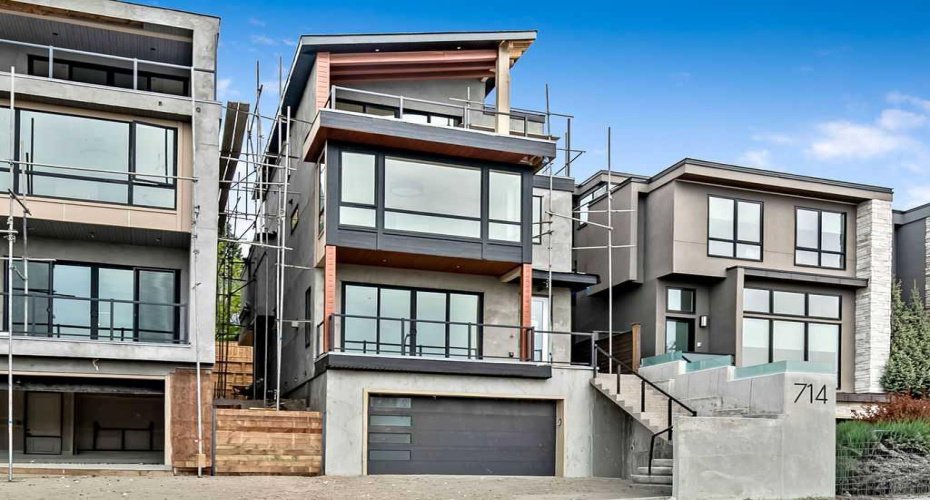 712 Bridge Crescent, Calgary, Alberta T2E 5B5, 4 Bedrooms Bedrooms, ,5 BathroomsBathrooms,Residential,For Sale,Bridge,A2288587