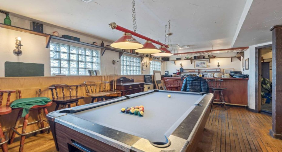 5340 2 Street, Calgary, Alberta T2H 0G8, ,Commercial,For Sale,DOG AND DUCK PUB ,2,A2288782