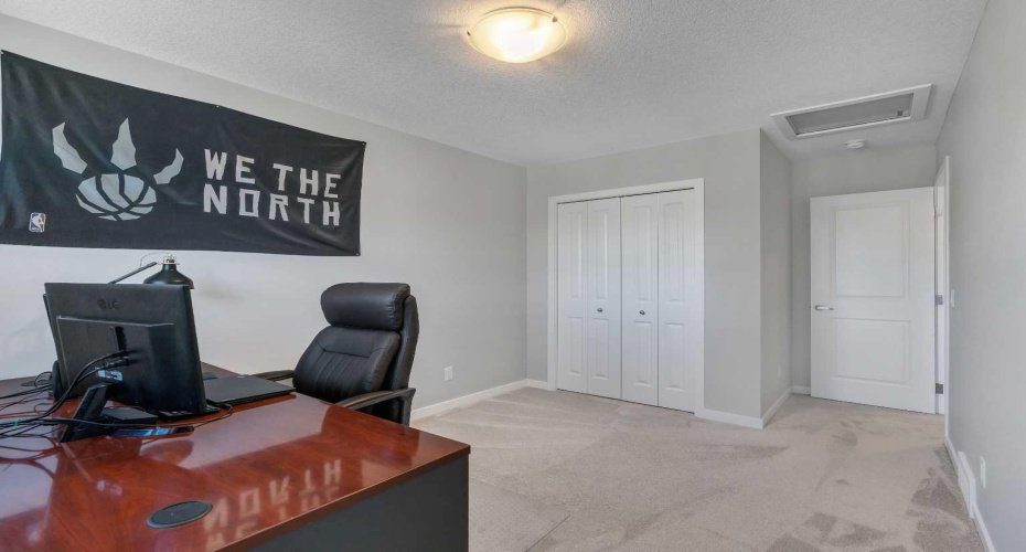 3rd upper bedroom