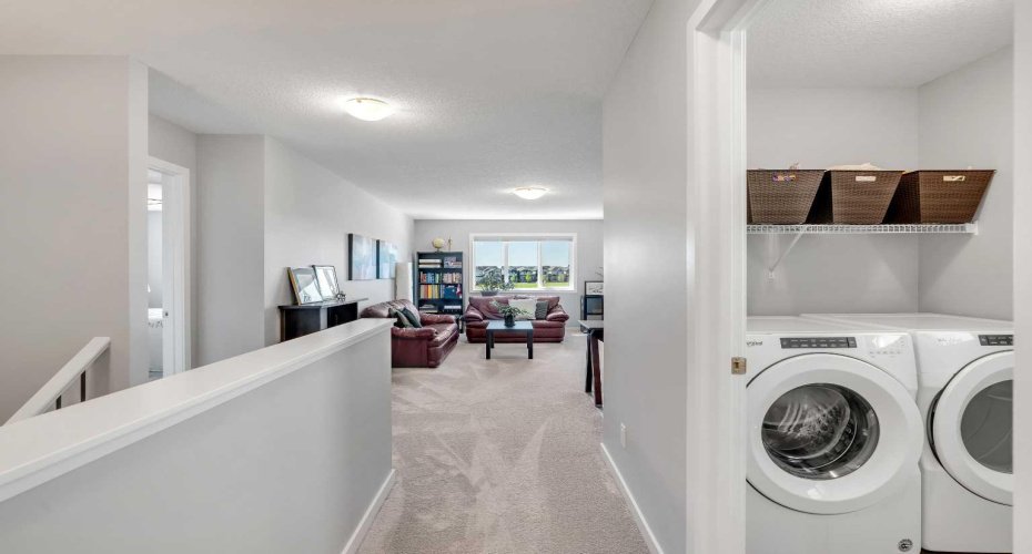 29 Masters Terrace, Calgary, Alberta T3M 2C1, 3 Bedrooms Bedrooms, ,3 BathroomsBathrooms,Residential,For Sale,Masters,A2289027