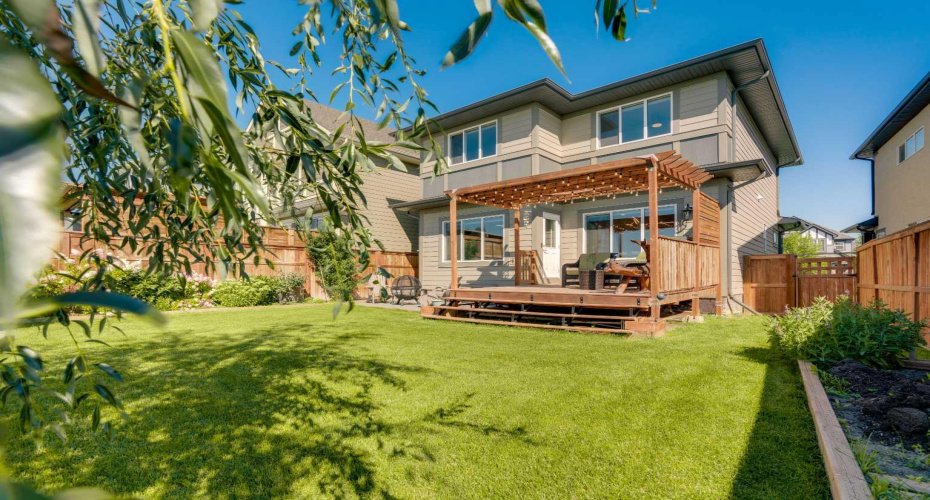 29 Masters Terrace, Calgary, Alberta T3M 2C1, 3 Bedrooms Bedrooms, ,3 BathroomsBathrooms,Residential,For Sale,Masters,A2289027