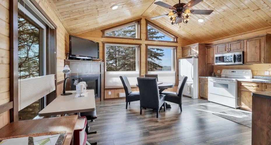 36214 Range Road 250, Rural Red Deer County, Alberta T0M1R0, 3 Bedrooms Bedrooms, ,2 BathroomsBathrooms,Residential,For Sale,Range Road 250,A2289155