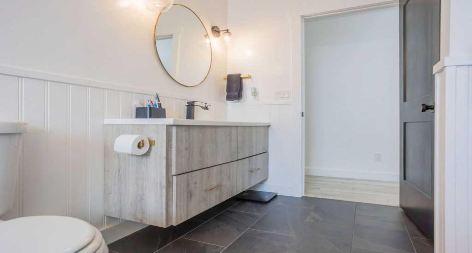 Main Bath