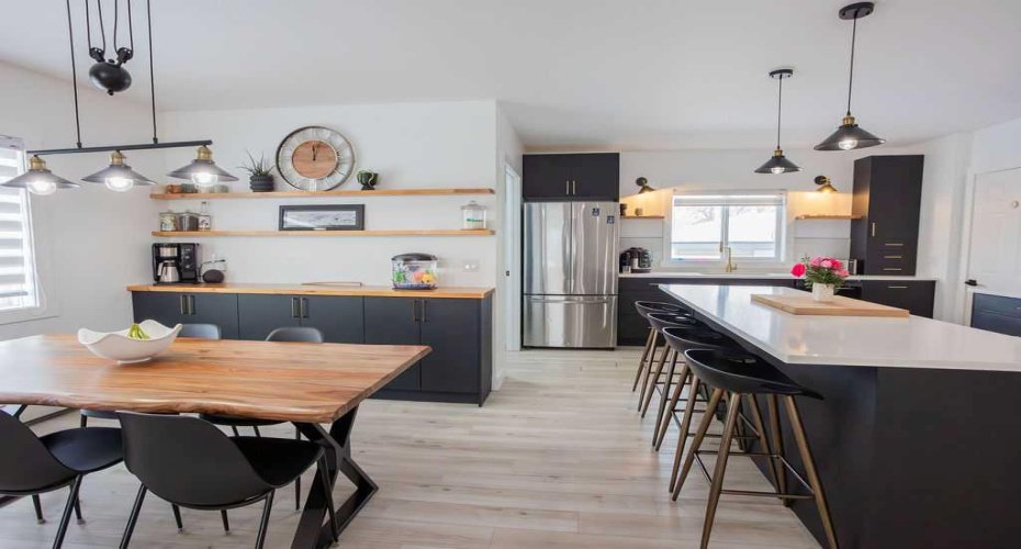 Kitchen/Dining