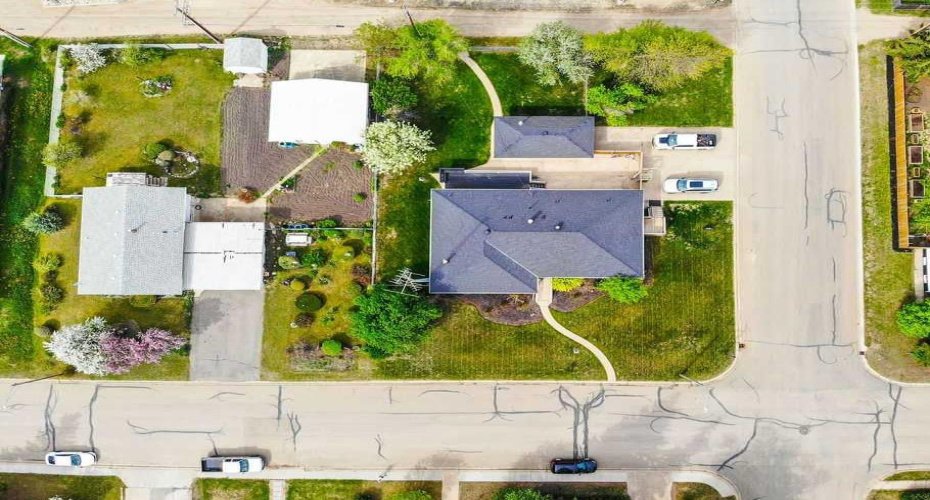 638 9 Avenue, Wainwright, Alberta T9W 1B3, 7 Bedrooms Bedrooms, ,4 BathroomsBathrooms,Residential,For Sale,9,A2289251