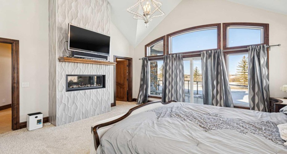 242036 96 Street, Rural Foothills County, Alberta T1S 3Y6, 4 Bedrooms Bedrooms, ,4 BathroomsBathrooms,Residential,For Sale,96,A2289283