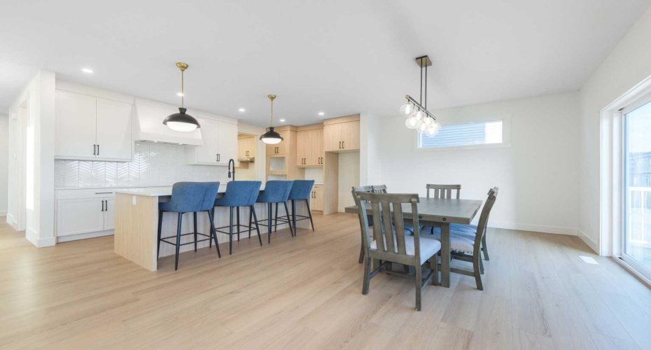 315 Waterford Road, Chestermere, Alberta T1X 3B3, 6 Bedrooms Bedrooms, ,4 BathroomsBathrooms,Residential,For Sale,Waterford,A2289319