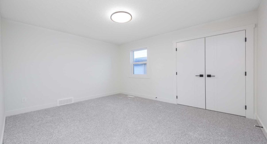 315 Waterford Road, Chestermere, Alberta T1X 3B3, 6 Bedrooms Bedrooms, ,4 BathroomsBathrooms,Residential,For Sale,Waterford,A2289319