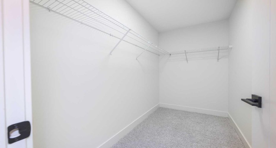 315 Waterford Road, Chestermere, Alberta T1X 3B3, 6 Bedrooms Bedrooms, ,4 BathroomsBathrooms,Residential,For Sale,Waterford,A2289319