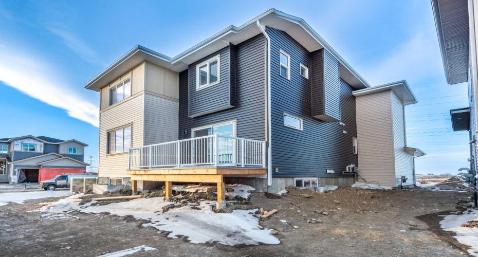 315 Waterford Road, Chestermere, Alberta T1X 3B3, 6 Bedrooms Bedrooms, ,4 BathroomsBathrooms,Residential,For Sale,Waterford,A2289319