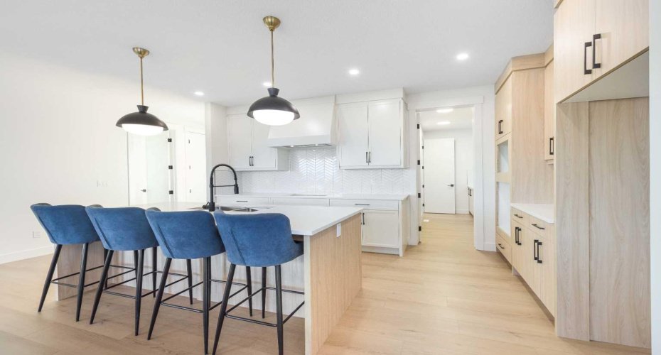 315 Waterford Road, Chestermere, Alberta T1X 3B3, 6 Bedrooms Bedrooms, ,4 BathroomsBathrooms,Residential,For Sale,Waterford,A2289319