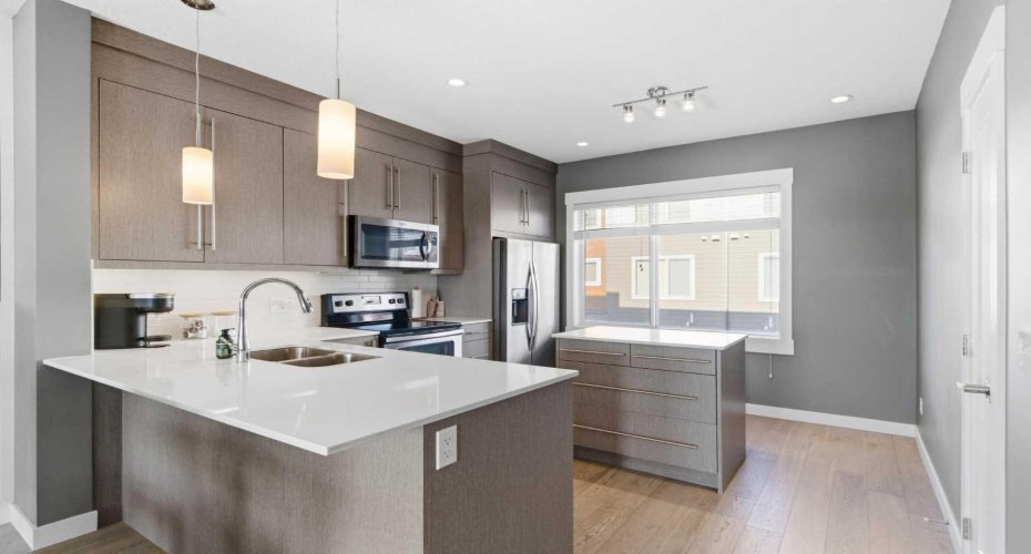 111 Rainbow Falls Gate, Chestermere, Alberta T1X 0Z5, 3 Bedrooms Bedrooms, ,3 BathroomsBathrooms,Residential,For Sale,Rainbow Falls,A2289405