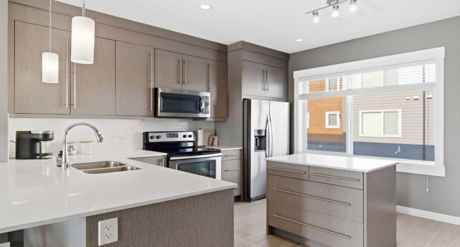 111 Rainbow Falls Gate, Chestermere, Alberta T1X 0Z5, 3 Bedrooms Bedrooms, ,3 BathroomsBathrooms,Residential,For Sale,Rainbow Falls,A2289405