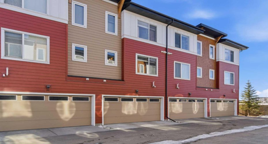 111 Rainbow Falls Gate, Chestermere, Alberta T1X 0Z5, 3 Bedrooms Bedrooms, ,3 BathroomsBathrooms,Residential,For Sale,Rainbow Falls,A2289405