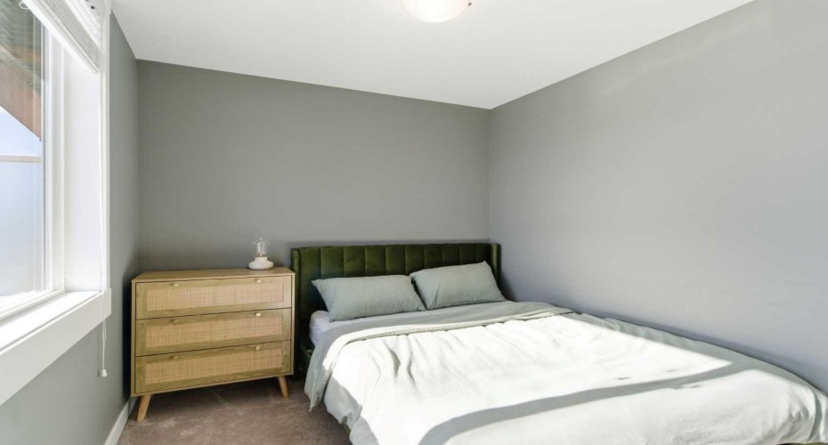 111 Rainbow Falls Gate, Chestermere, Alberta T1X 0Z5, 3 Bedrooms Bedrooms, ,3 BathroomsBathrooms,Residential,For Sale,Rainbow Falls,A2289405