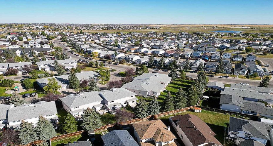 100 Catalina Circle, Calgary, Alberta T1Y 7B7, 3 Bedrooms Bedrooms, ,4 BathroomsBathrooms,Residential,For Sale,Catalina,A2289457