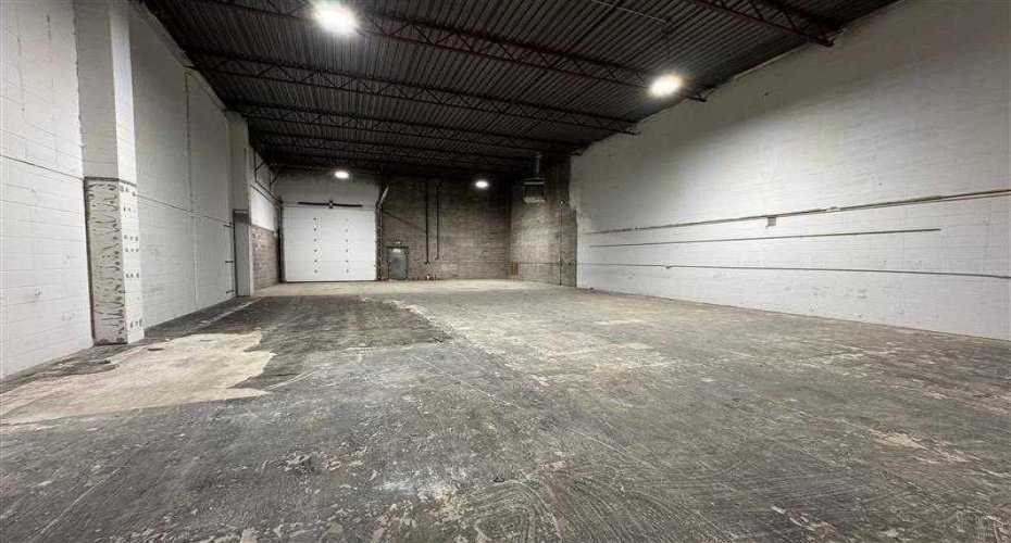 1830 52 Street, Calgary, Alberta T2B 1N1, ,Commercial,For Lease,52,A2289514