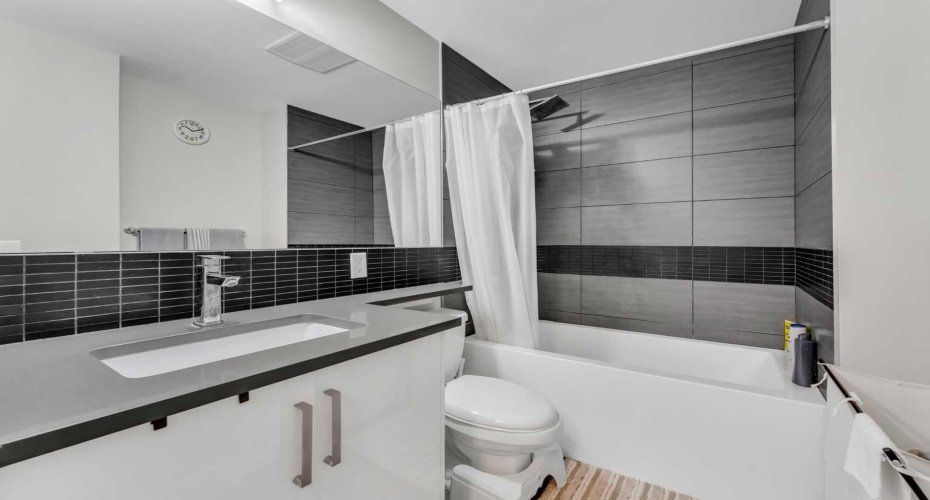 Ensuite 4-pc bath