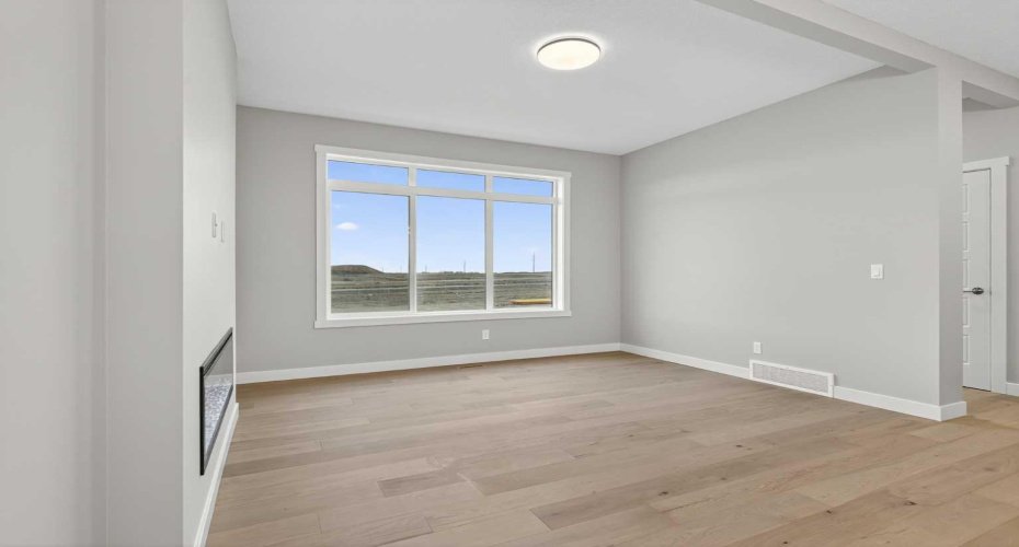 37 Southborough Lane, Cochrane, Alberta T4C 2S6, 3 Bedrooms Bedrooms, ,2 BathroomsBathrooms,Residential,For Sale,Southborough,A2287846