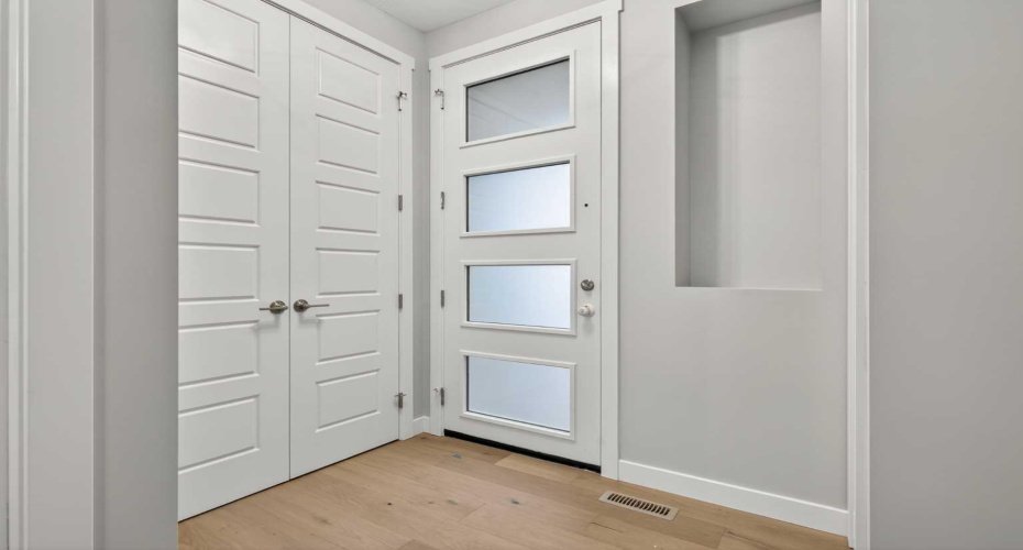 37 Southborough Lane, Cochrane, Alberta T4C 2S6, 3 Bedrooms Bedrooms, ,2 BathroomsBathrooms,Residential,For Sale,Southborough,A2287846