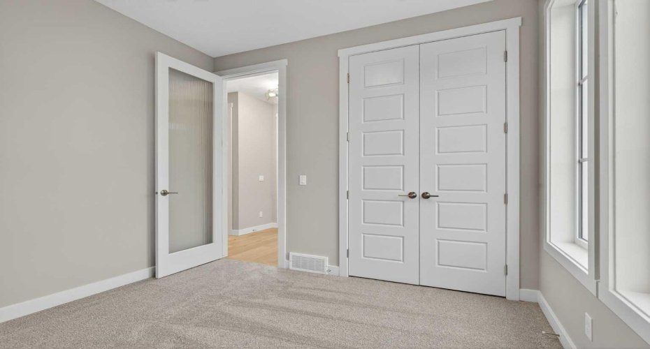 37 Southborough Lane, Cochrane, Alberta T4C 2S6, 3 Bedrooms Bedrooms, ,2 BathroomsBathrooms,Residential,For Sale,Southborough,A2287846